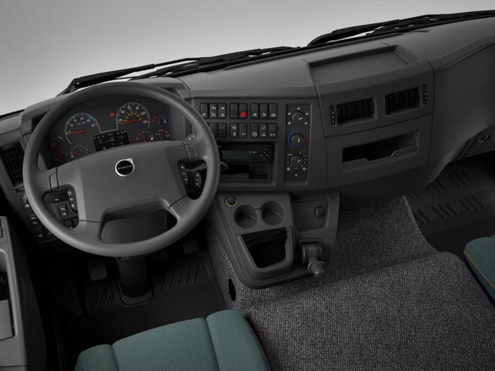 Nijwa-Volvo-Trucks-FL-13 Nijwa-Volvo-Trucks-FL-13