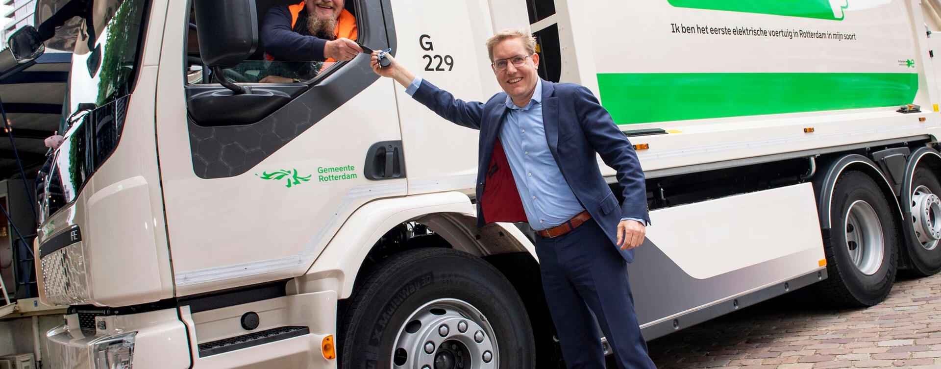 Volvo FE Electric met kraakpersopbouw voor huisvuilinzameling