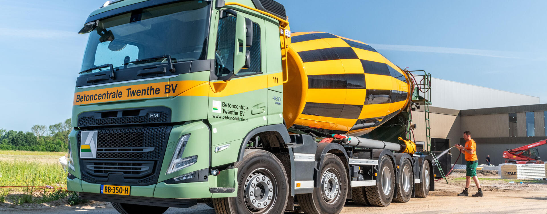 Betoncentrale Twenthe en Betoncentrale Diamant gaan met Volvo FM voor maximaal laadvermogen