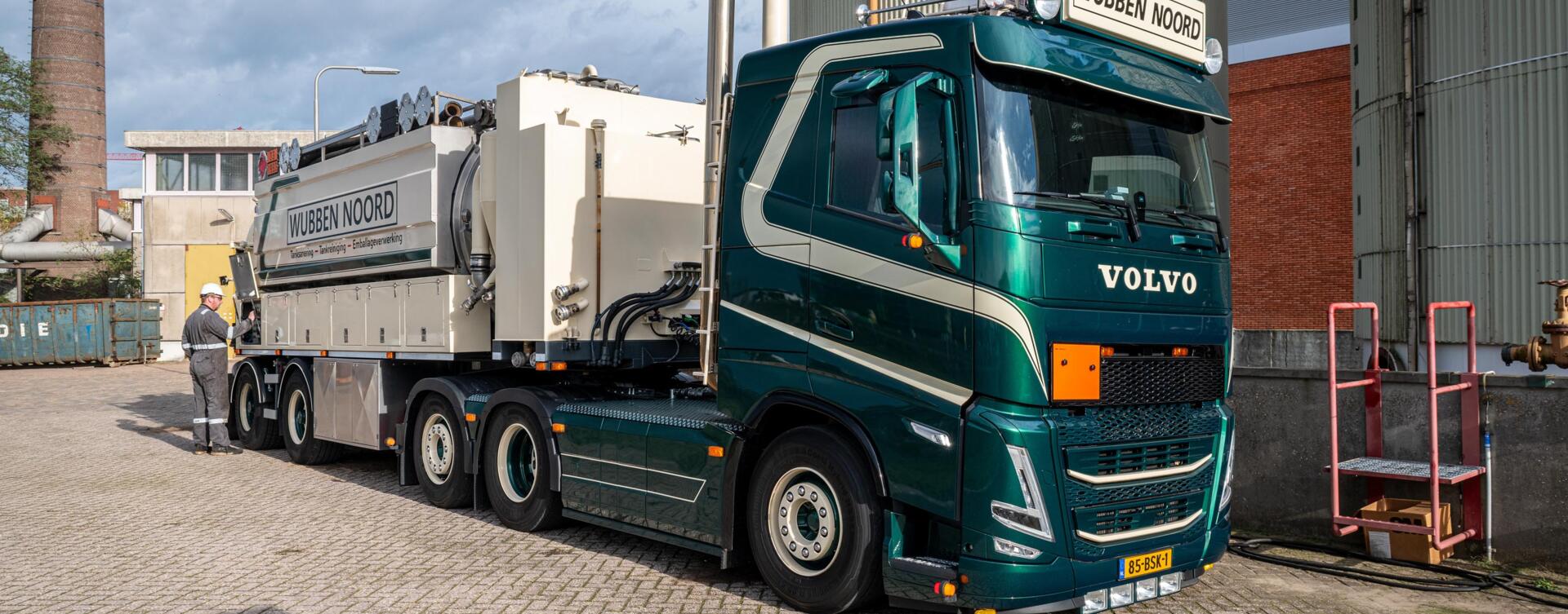 Eyecatcher: Volvo FH jubileumtruck met oldskool look