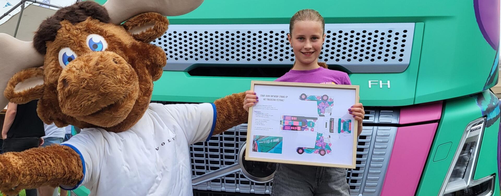 Kleurrijke Volvo FH Aero vraagt aandacht voor verkeersveiligheid