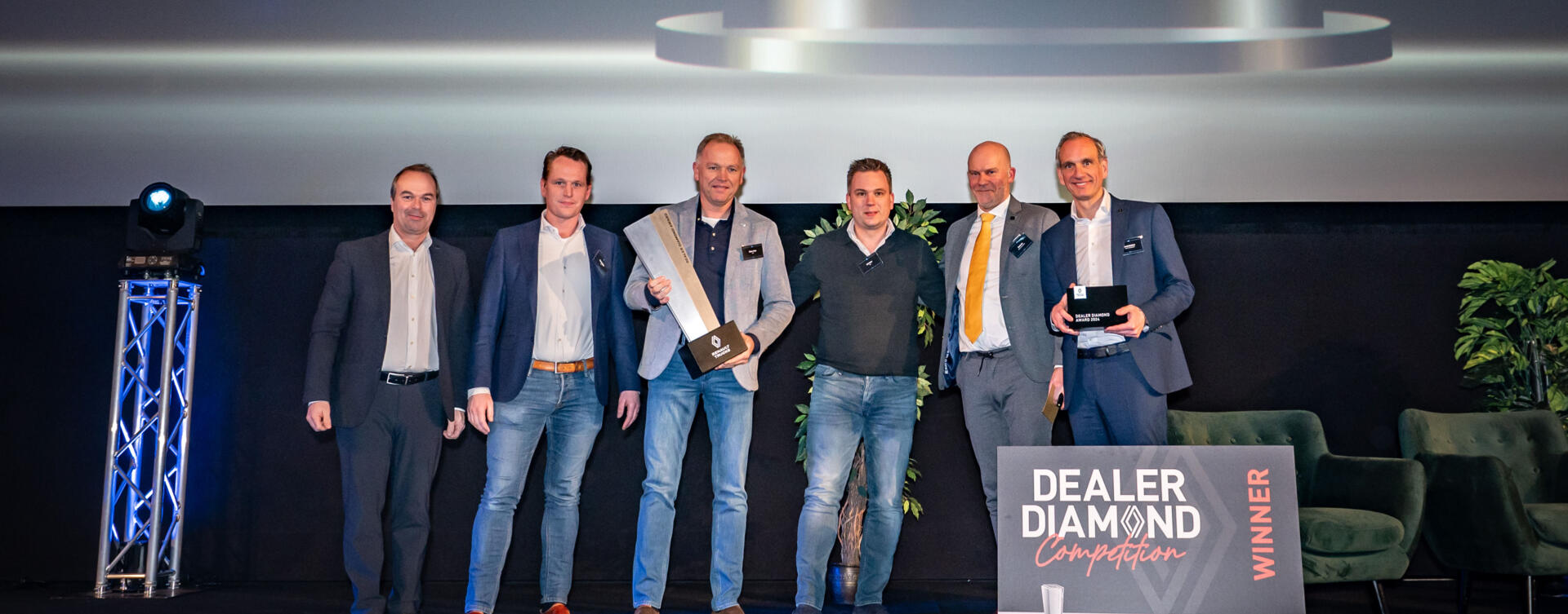 Nijwa bekroond tot Renault Trucks Diamond Dealer 2024