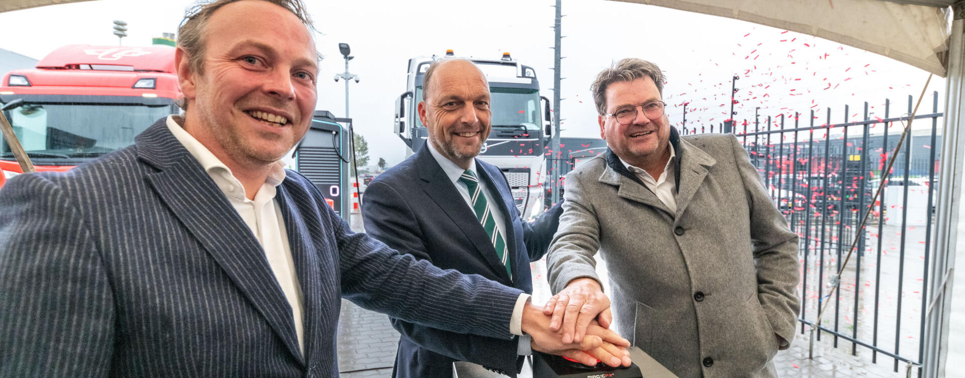 Feestelijke opening van laadplein voor elektrische trucks in Zwolle