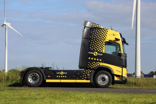 Volvo FM Euro NCAP-demotruck 4