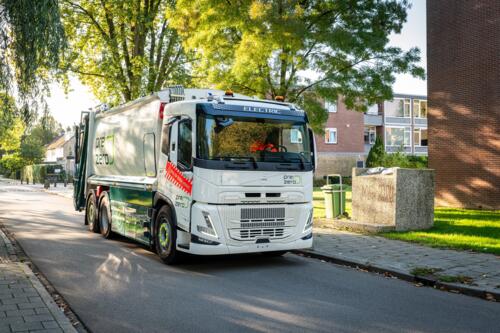 Volvo FM Electric PreZero zijaanzicht