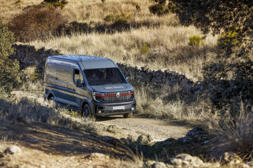 Renault Trucks E-Tech Master Offroad LR