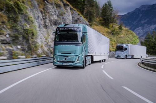 Volvo FH Aero Electric in de bergen