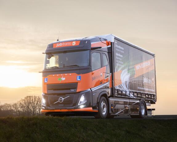 volvo-fh-aero-electric-jobtrans1 volvo-fh-aero-electric-jobtrans1