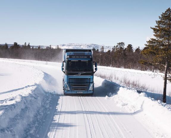 Volvo Trucks powered electric trucks-1