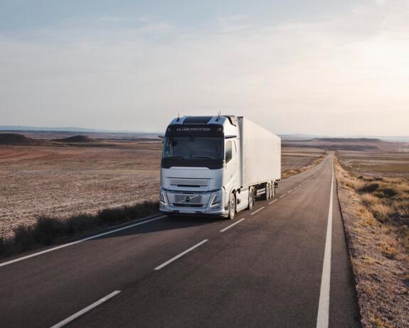 volvo-trucks-fh-aero-low-emission-steel 1