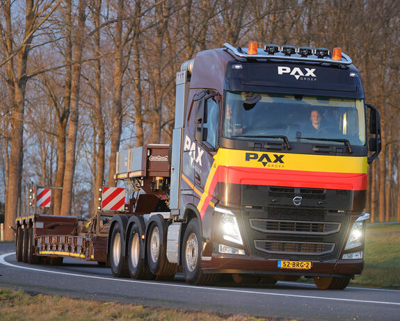 volvo-fh-zwaartransport-pax volvo-fh-zwaartransport-pax