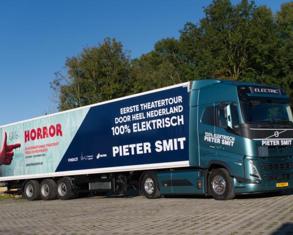 Volvo FH Electric Pieter Smit theater productie Volvo FH Electric Pieter Smit theater productie