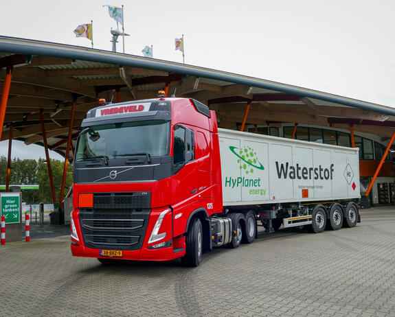 volvo-fh-vredeveld-silogistics-header volvo-fh-vredeveld-silogistics-header