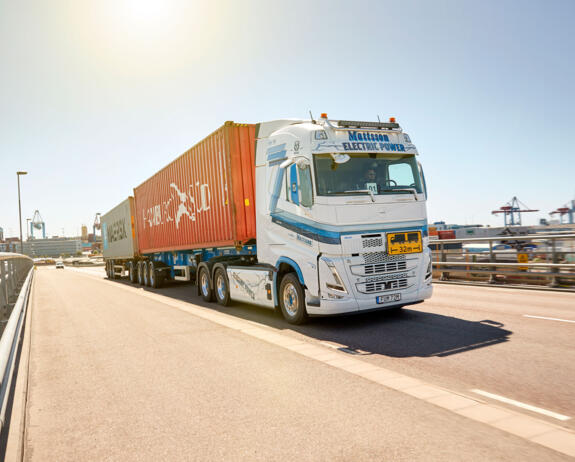 Nijwa-Volvo-Trucks-74-tons-Elektrische-Truck-1 Nijwa-Volvo-Trucks-74-tons-Elektrische-Truck-1