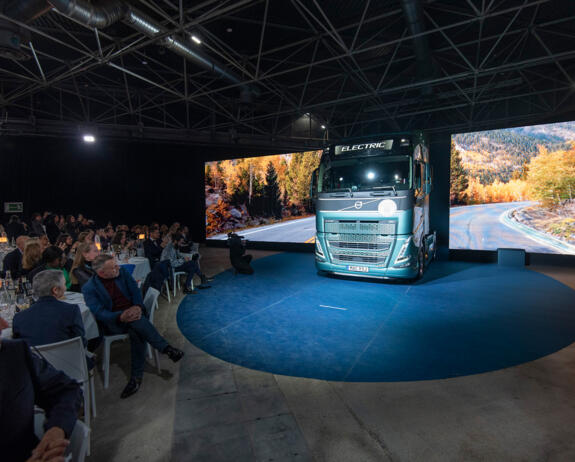 Volvo FH Electric truck-of-the-year-2header