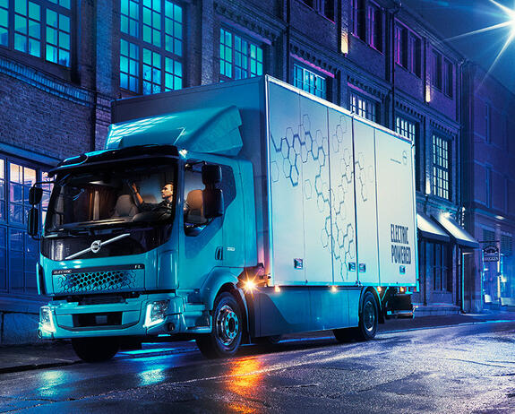 elekrische-volvo-truck-2560x753.jpg elekrische-volvo-truck-2560x753.jpg