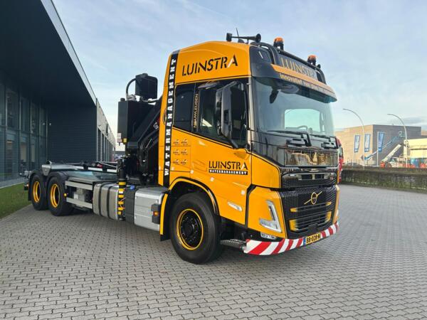 WhatsApp Image 2025-11-06 at 13.40.40 WhatsApp Image 2025-11-06 at 13.40.40