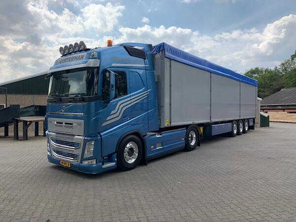 IMG_3693.jpg IMG_3693.jpg