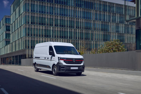 Nijwa-renault-master-e-tech-in-de-stad Nijwa-renault-master-e-tech-in-de-stad