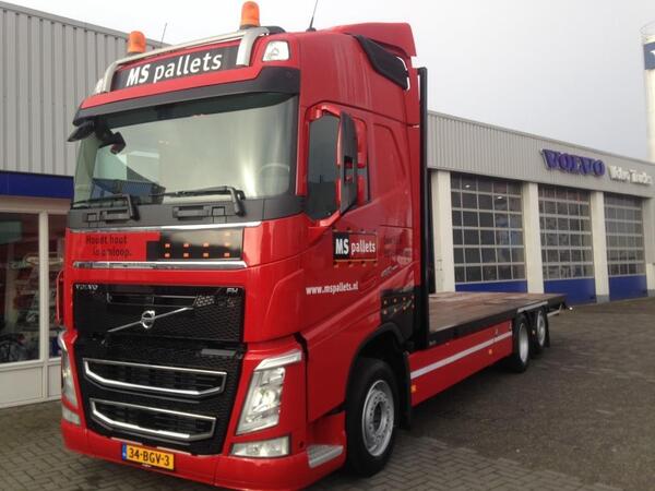 MS_Pallets.jpg MS_Pallets.jpg