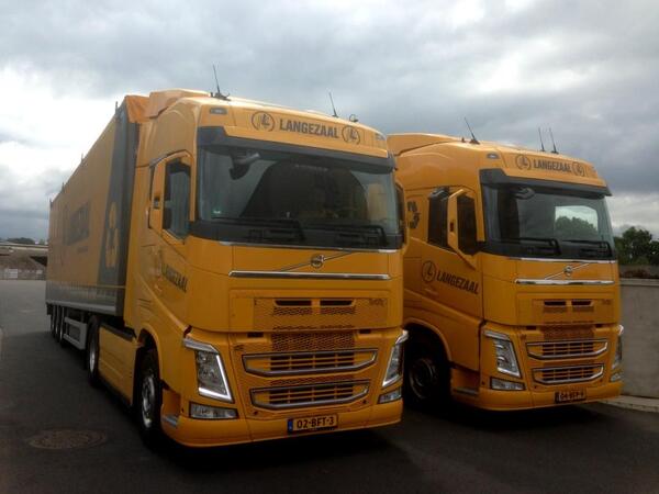 Langezaal_2_stuks.jpg Langezaal_2_stuks.jpg