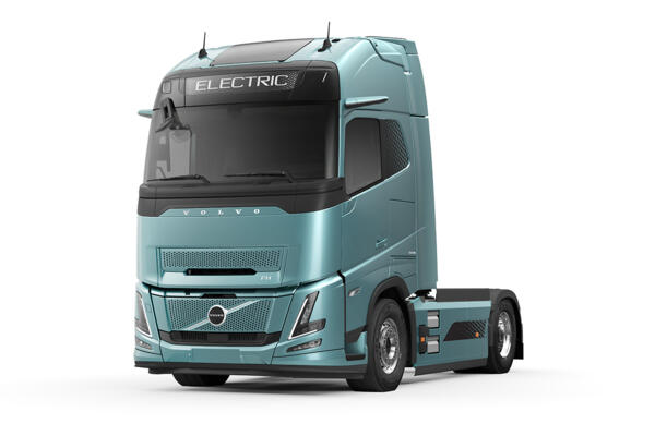 Volvo_FH_Aero_Electric_vrijstaand