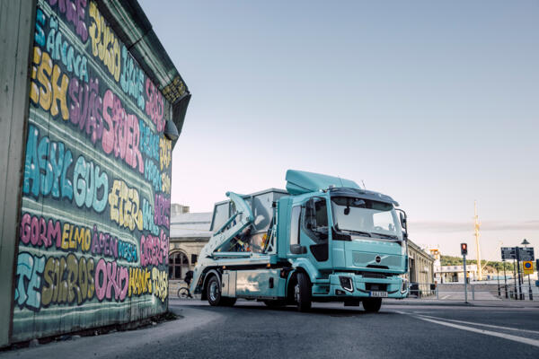 Nijwa-Volvo-Trucks-FL-Electric-05